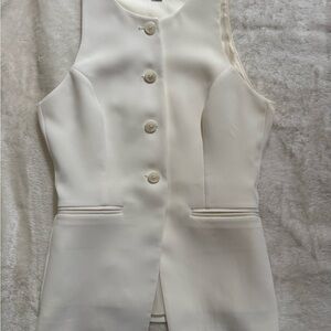 Good American Cream Sleeveless Top